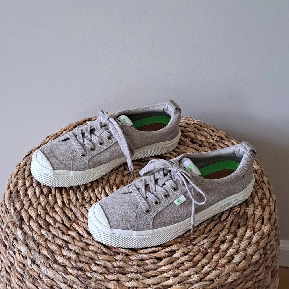 CARIUMA Womens Ona Gray Suede Low Top Casual/Athleisure Sneakers US7/EU38‎